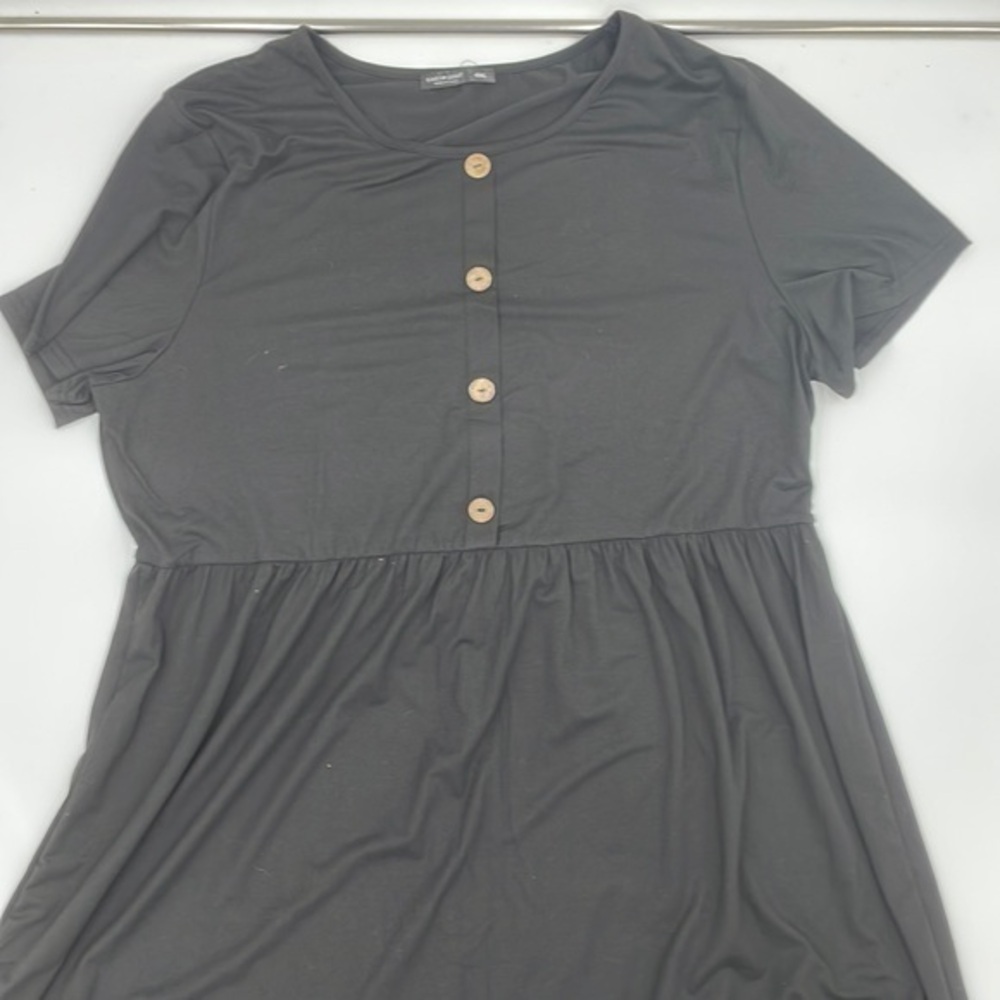 SHEIN LUNE Plus Curved Hem Fake Button Dress in Black